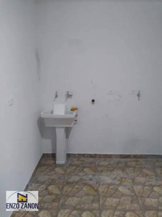 Casa para alugar com 2 quartos, 90m² - Foto 13