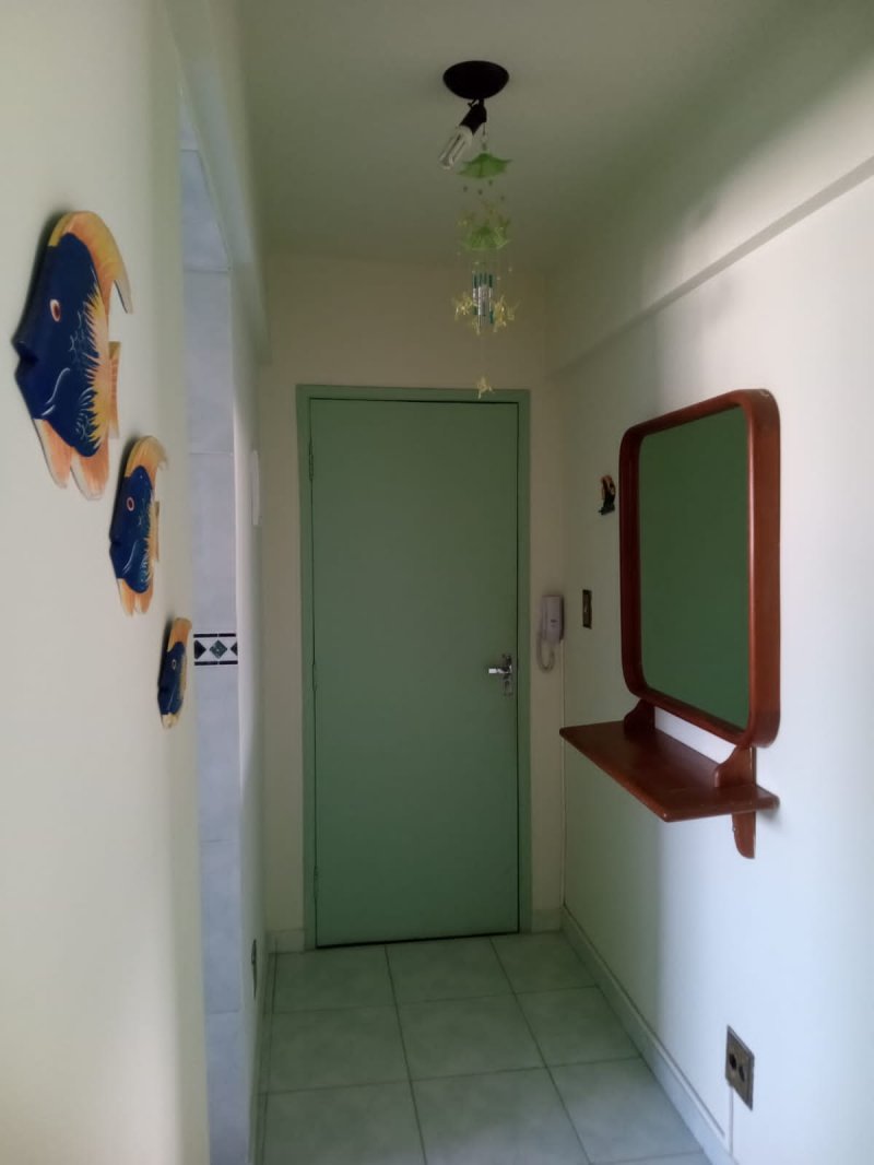 Apartamento à venda com 2 quartos, 72m² - Foto 2