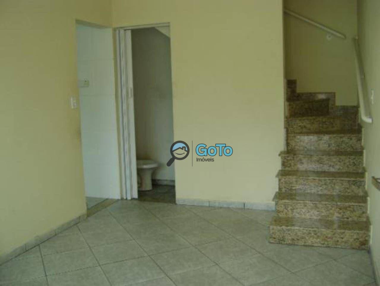 Sobrado à venda e aluguel com 2 quartos, 70m² - Foto 2