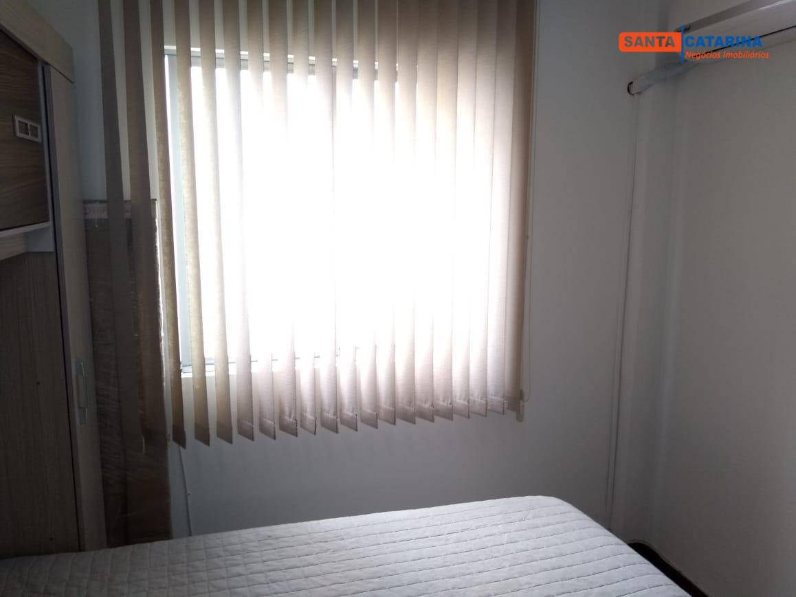 Apartamento à venda com 4 quartos, 180m² - Foto 6