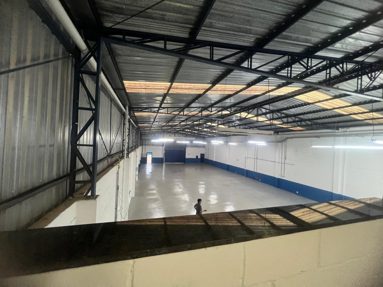 Depósito-Galpão-Armazém para alugar, 1000m² - Foto 13