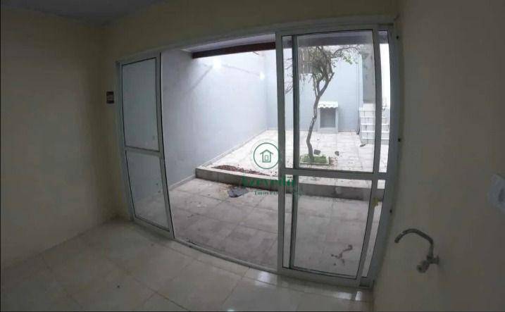 Sobrado à venda com 4 quartos, 95m² - Foto 14