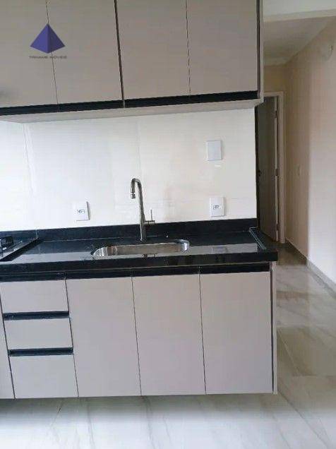 Apartamento à venda com 2 quartos, 53m² - Foto 2