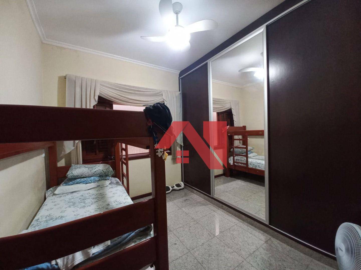 Casa à venda com 3 quartos, 415m² - Foto 42