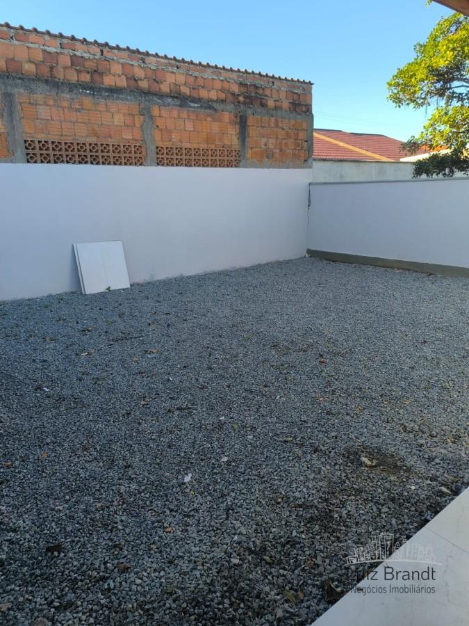Casa à venda com 2 quartos, 54m² - Foto 8