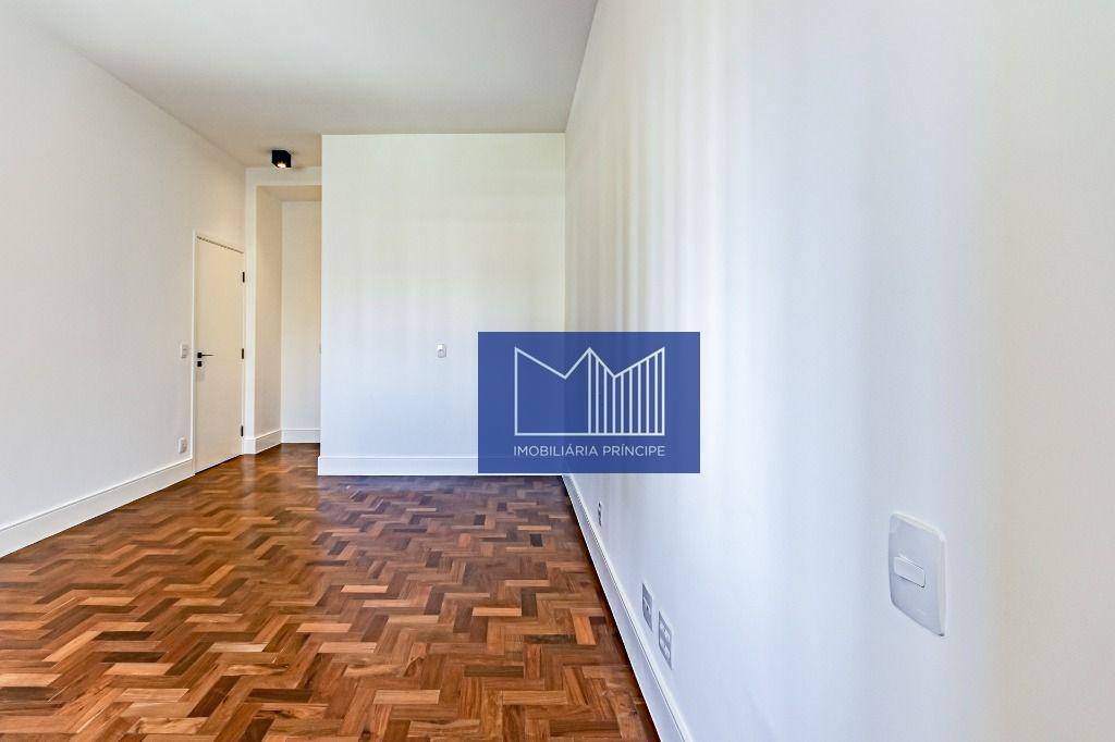 Apartamento à venda com 3 quartos, 212m² - Foto 14