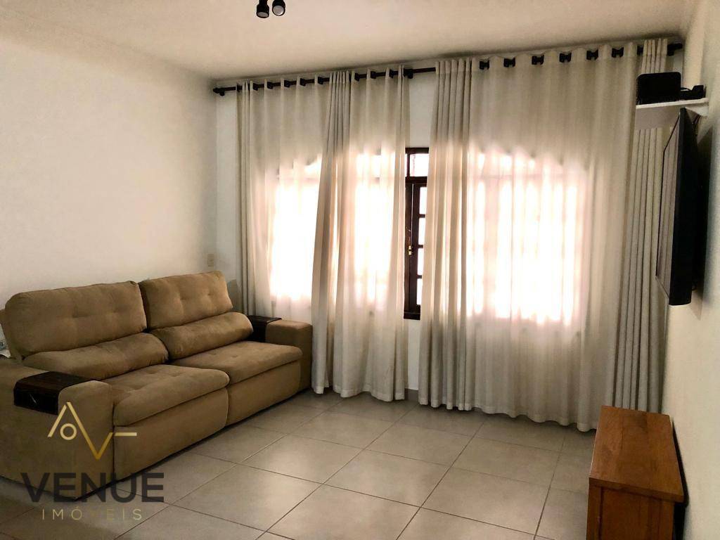 Casa à venda com 2 quartos, 150m² - Foto 8