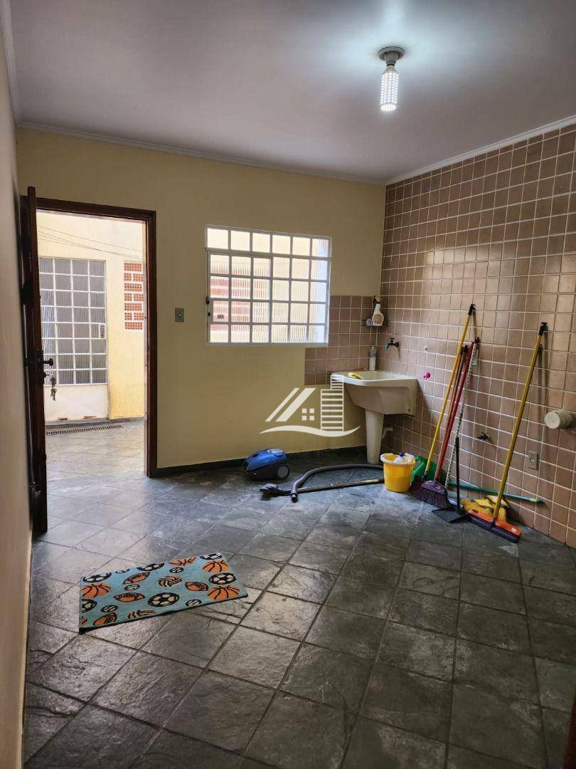 Sobrado à venda com 3 quartos, 202m² - Foto 31