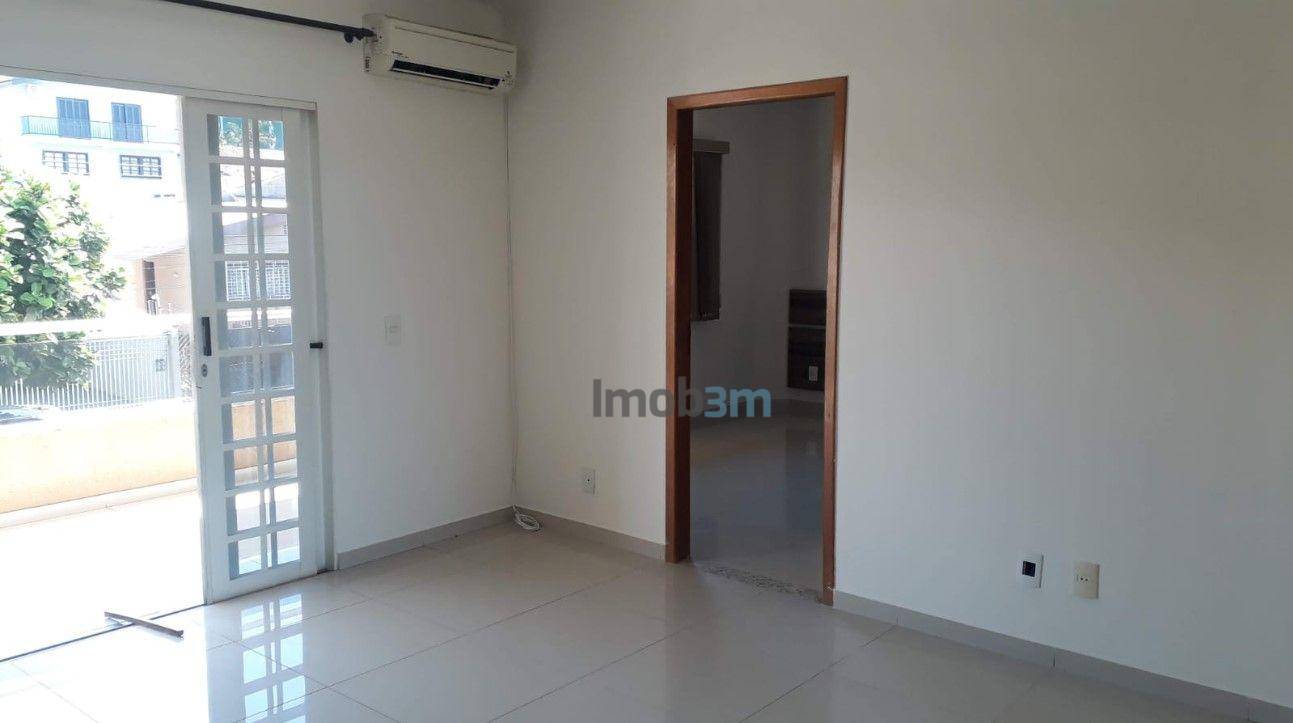 Sobrado à venda com 5 quartos, 300m² - Foto 12