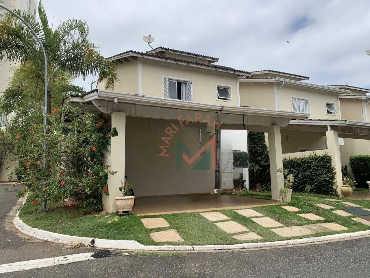 Casa de Condomínio à venda com 3 quartos, 200m² - Foto 2