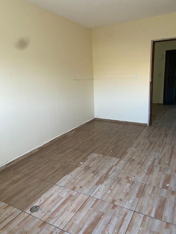 Casa para alugar com 1 quarto, 46m² - Foto 3