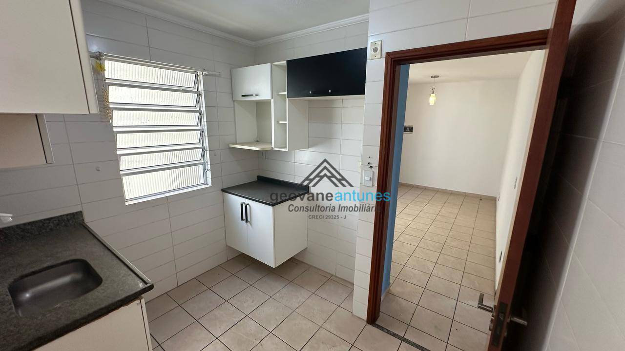 Apartamento para alugar com 2 quartos, 55m² - Foto 5