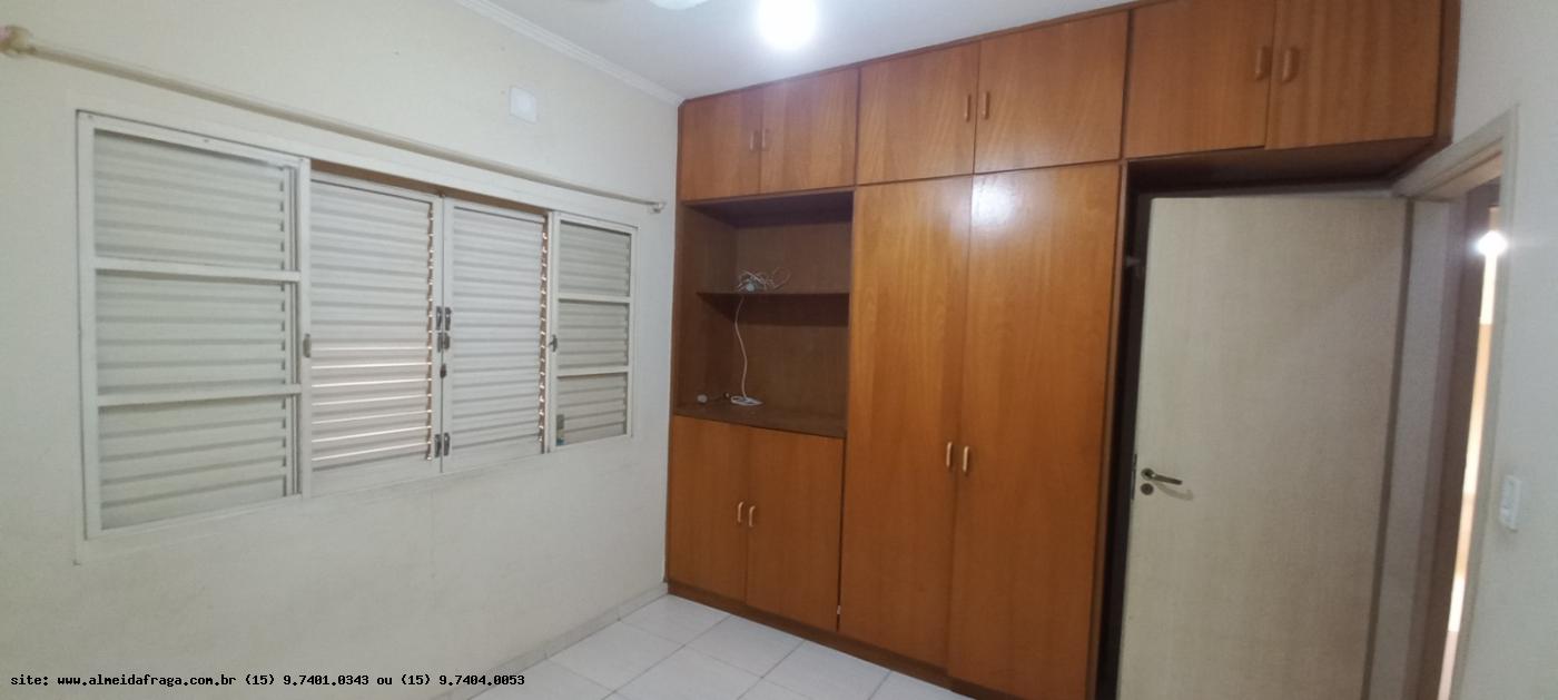 Casa à venda com 3 quartos, 300m² - Foto 25