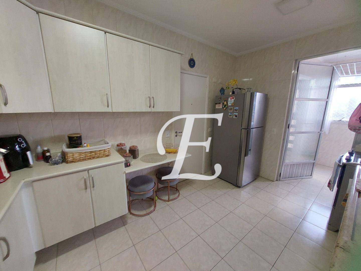 Apartamento à venda com 3 quartos, 110m² - Foto 12