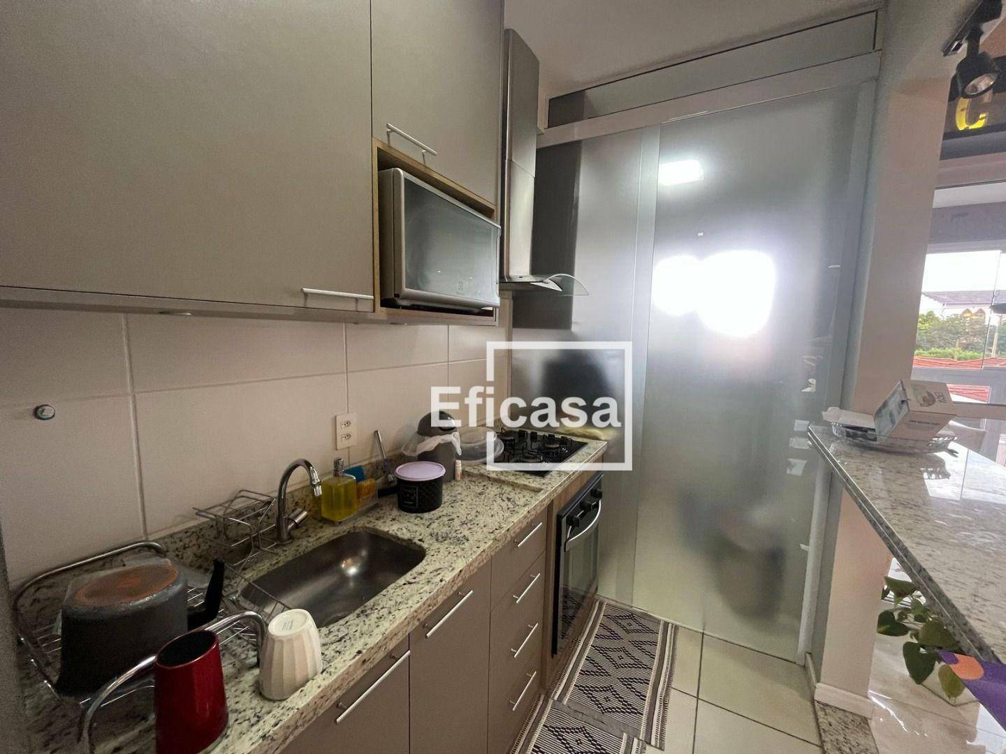 Apartamento à venda com 2 quartos, 75m² - Foto 2