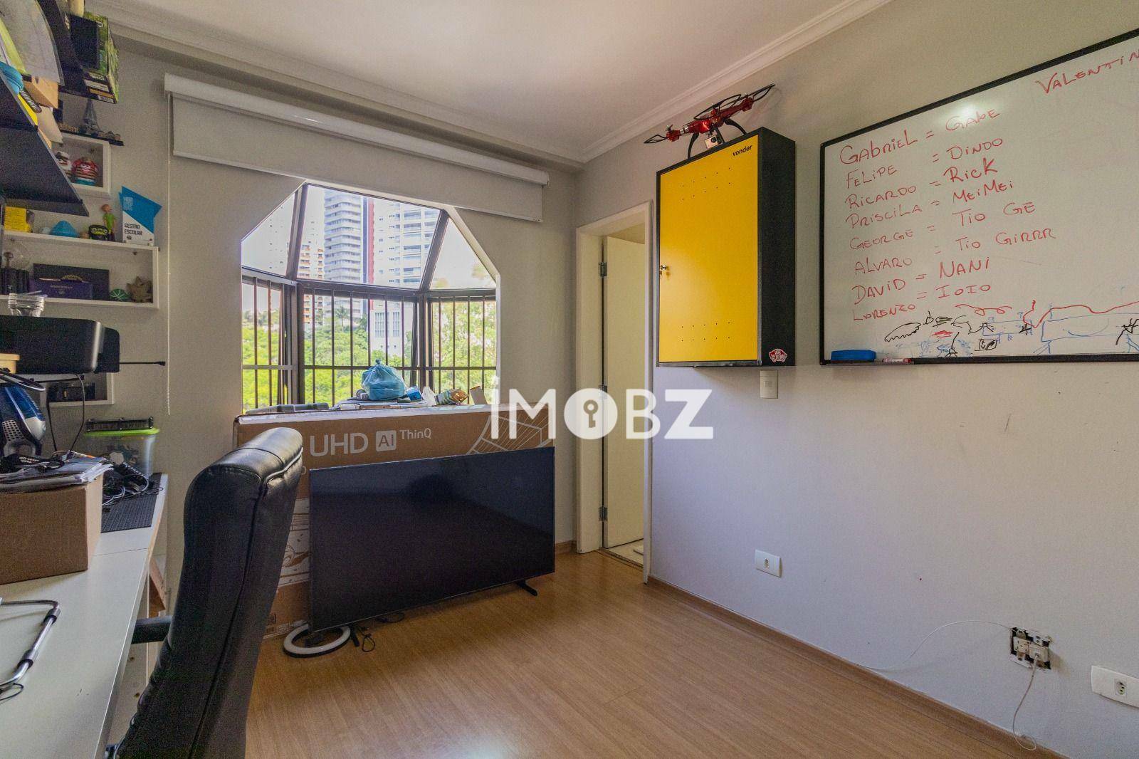 Apartamento à venda com 3 quartos, 143m² - Foto 10