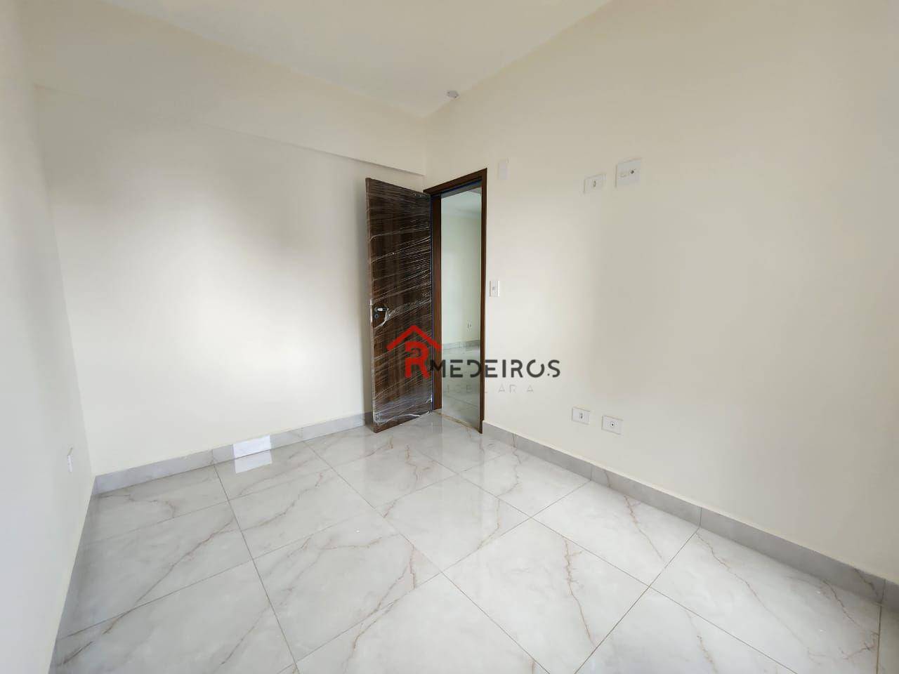 Apartamento à venda com 2 quartos, 70m² - Foto 14