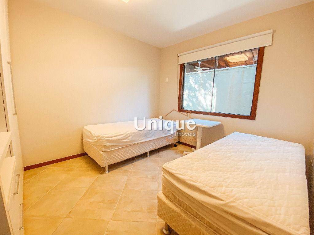 Casa de Condomínio à venda com 4 quartos, 240m² - Foto 11