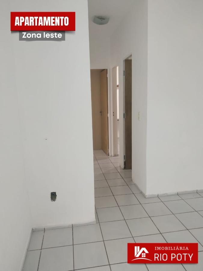 Apartamento à venda com 3 quartos, 57m² - Foto 4