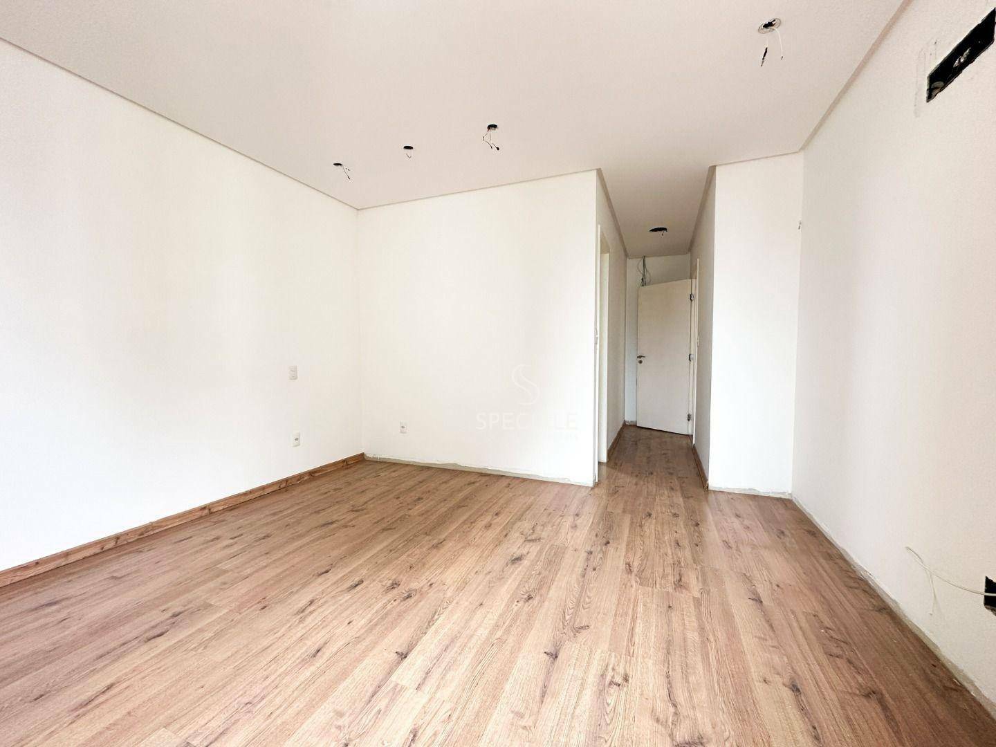 Apartamento à venda com 4 quartos, 250m² - Foto 19