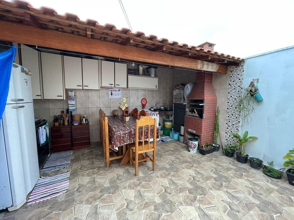 Casa à venda com 2 quartos, 90m² - Foto 18