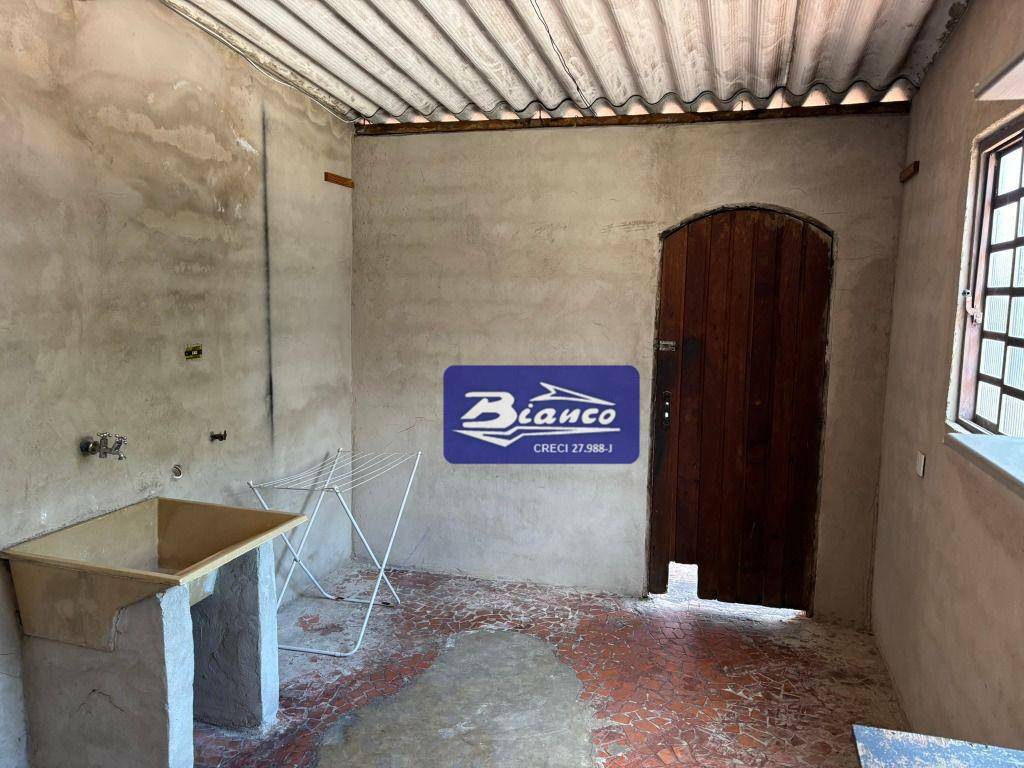 Casa para alugar com 2 quartos, 174m² - Foto 21