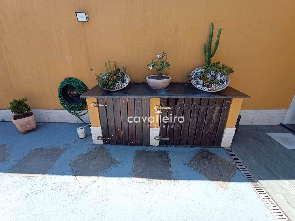 Casa à venda com 4 quartos, 110m² - Foto 15