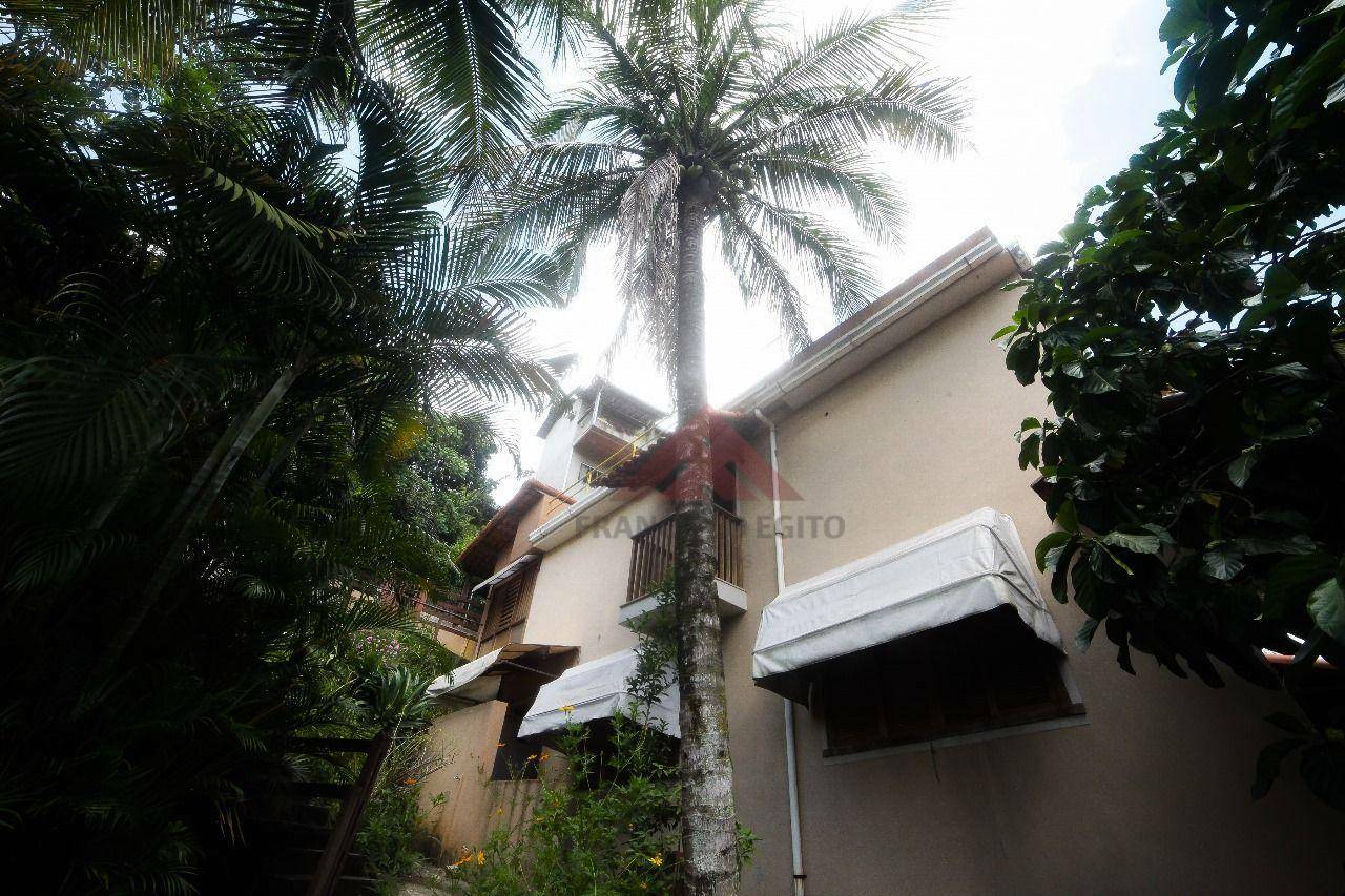 Casa de Condomínio à venda com 7 quartos, 412m² - Foto 44