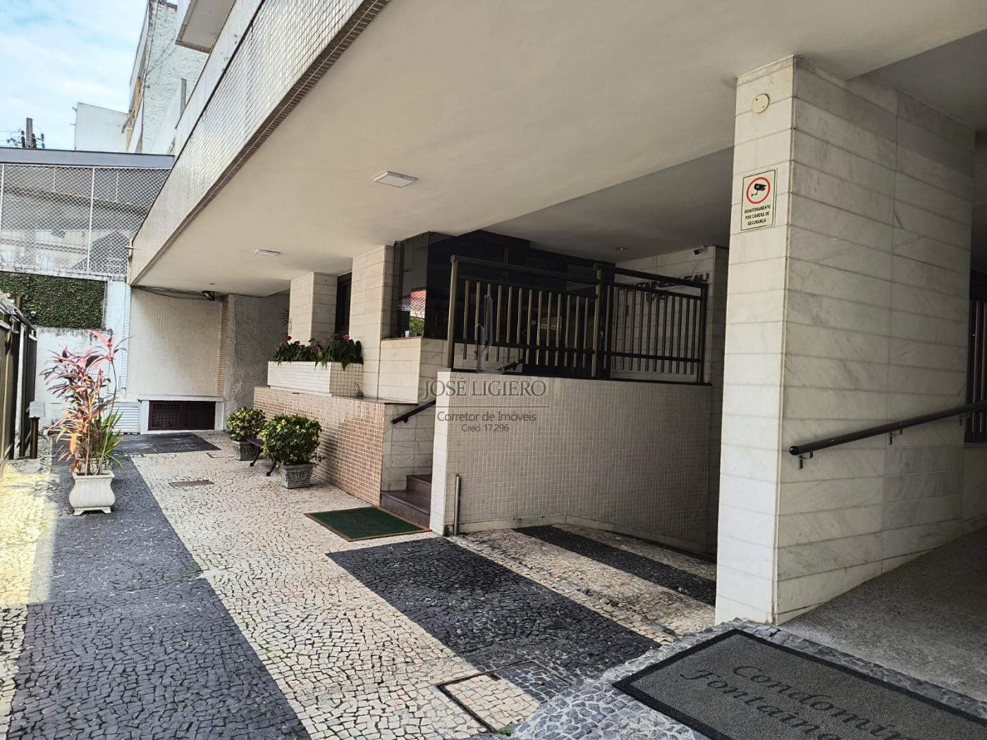 Apartamento à venda com 2 quartos, 75m² - Foto 27