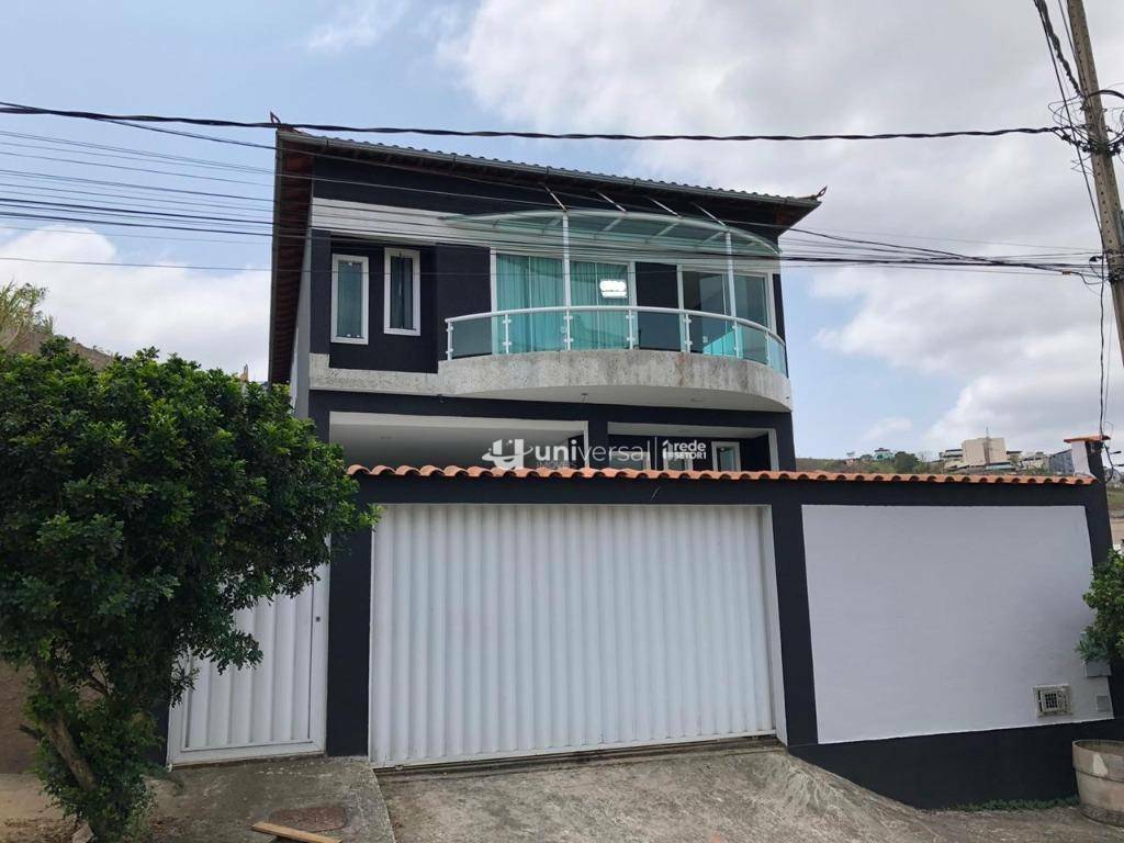 Casa à venda com 3 quartos, 180m² - Foto 1