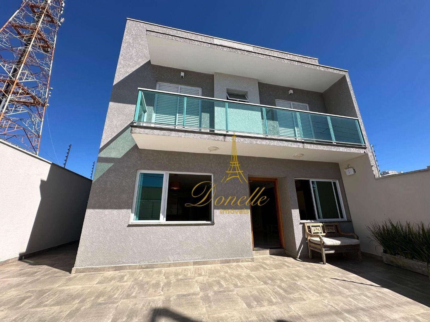 Sobrado à venda com 3 quartos, 147m² - Foto 1