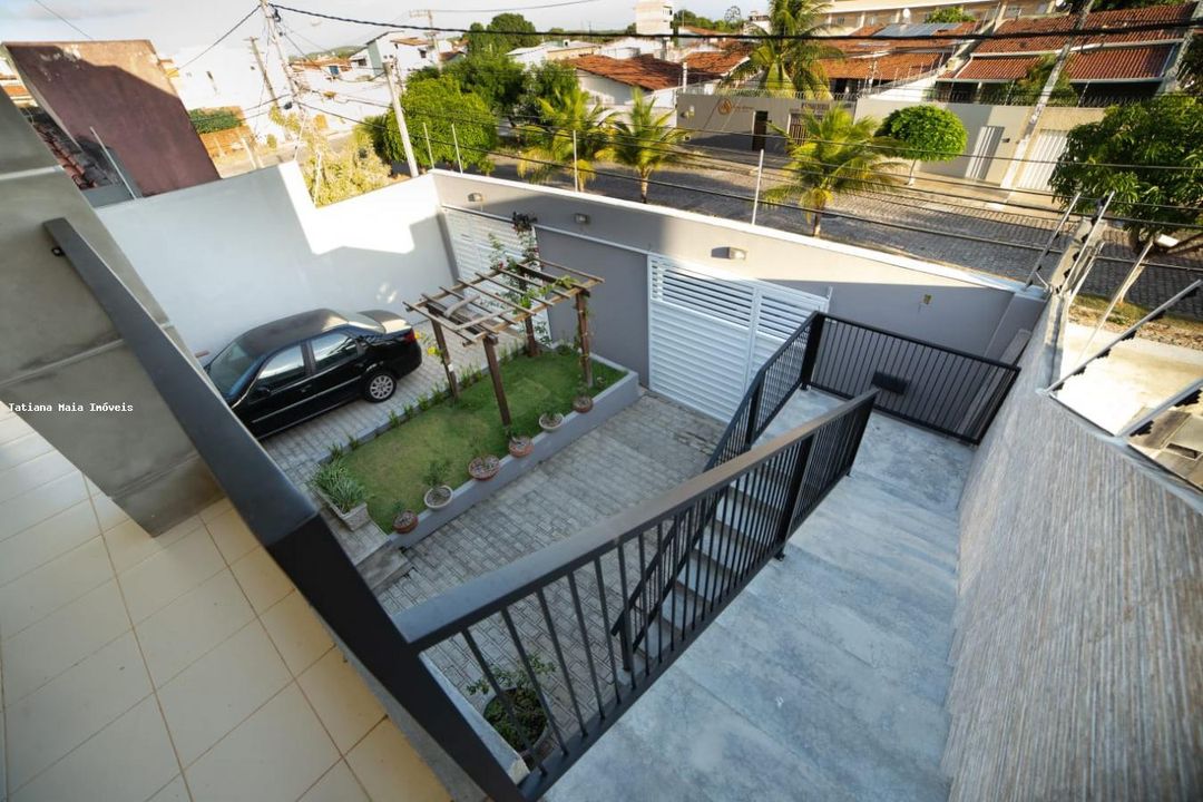 Casa à venda com 6 quartos, 300m² - Foto 19