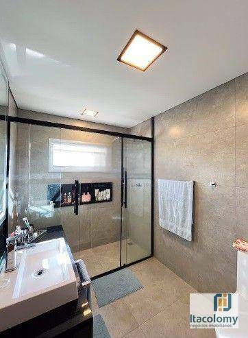 Casa de Condomínio à venda com 4 quartos, 450m² - Foto 30