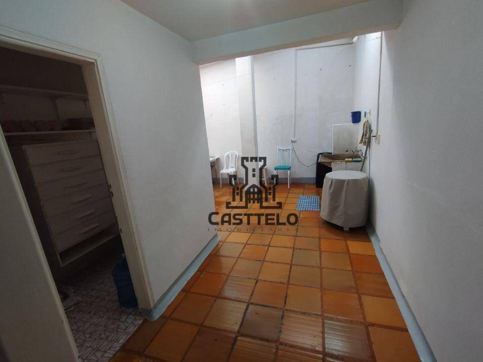 Casa à venda com 3 quartos, 190m² - Foto 17