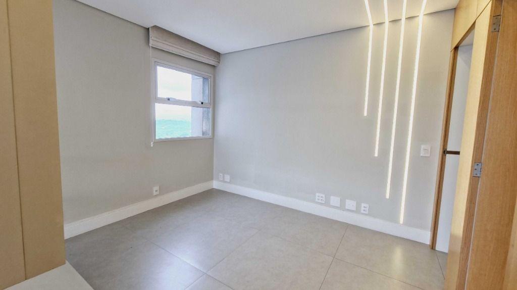 Apartamento à venda com 3 quartos, 122m² - Foto 10