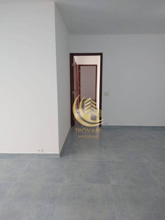 Apartamento à venda com 3 quartos, 120m² - Foto 2