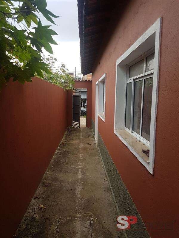 Casa à venda com 3 quartos, 70m² - Foto 3