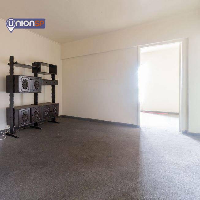 Apartamento à venda com 2 quartos, 76m² - Foto 2