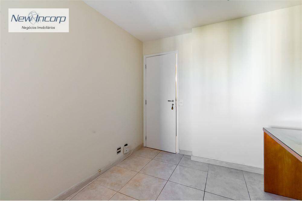 Apartamento à venda com 4 quartos, 145m² - Foto 25