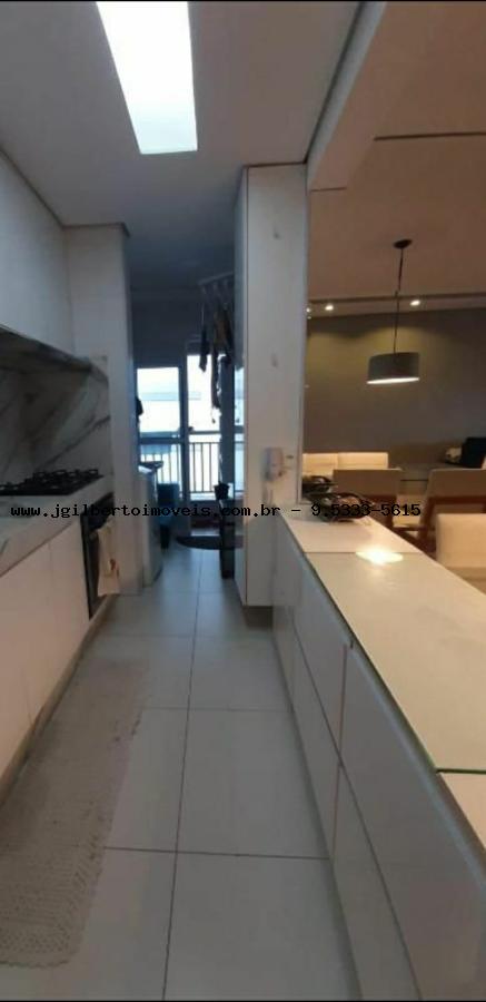 Apartamento à venda com 3 quartos, 94m² - Foto 18