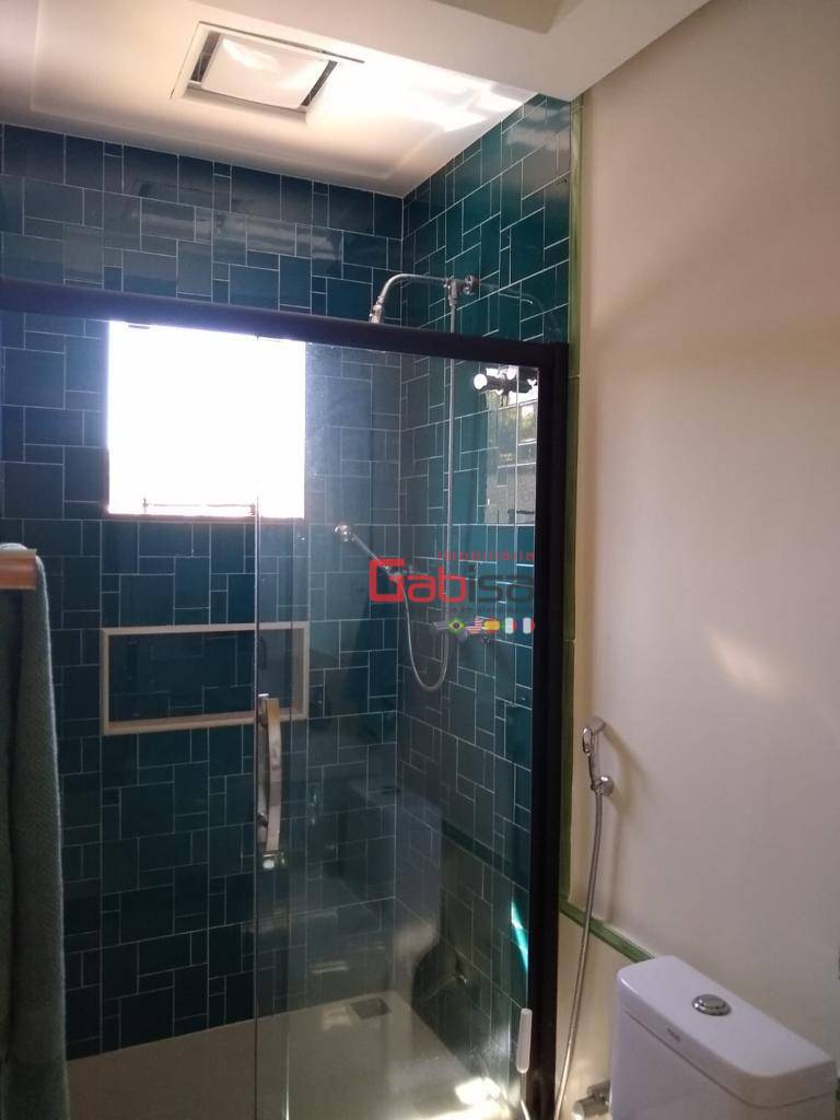 Casa de Condomínio à venda com 3 quartos, 250m² - Foto 19