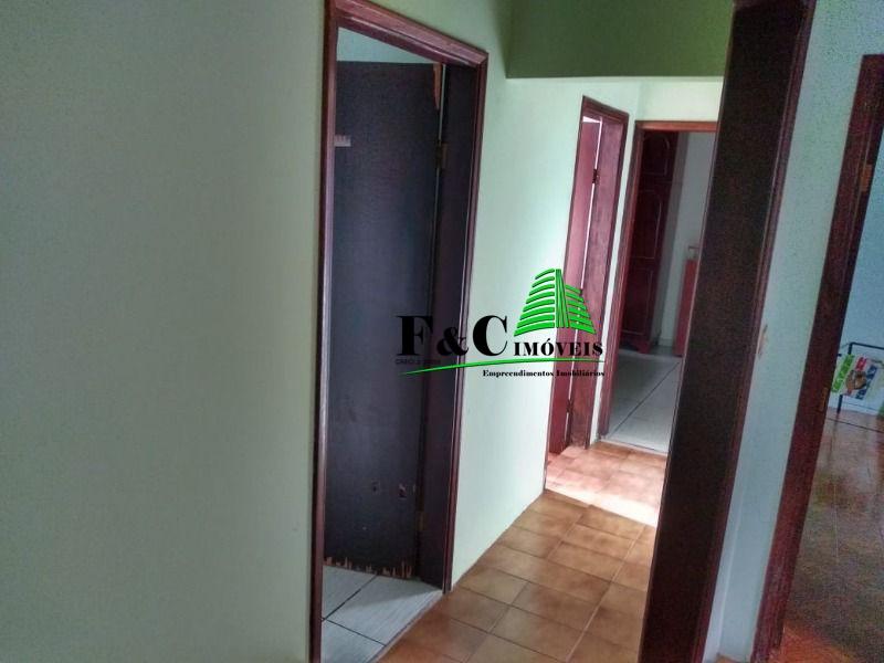 Casa à venda com 3 quartos, 250m² - Foto 9