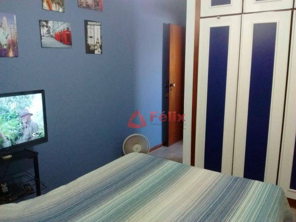 Apartamento à venda com 3 quartos, 97m² - Foto 13