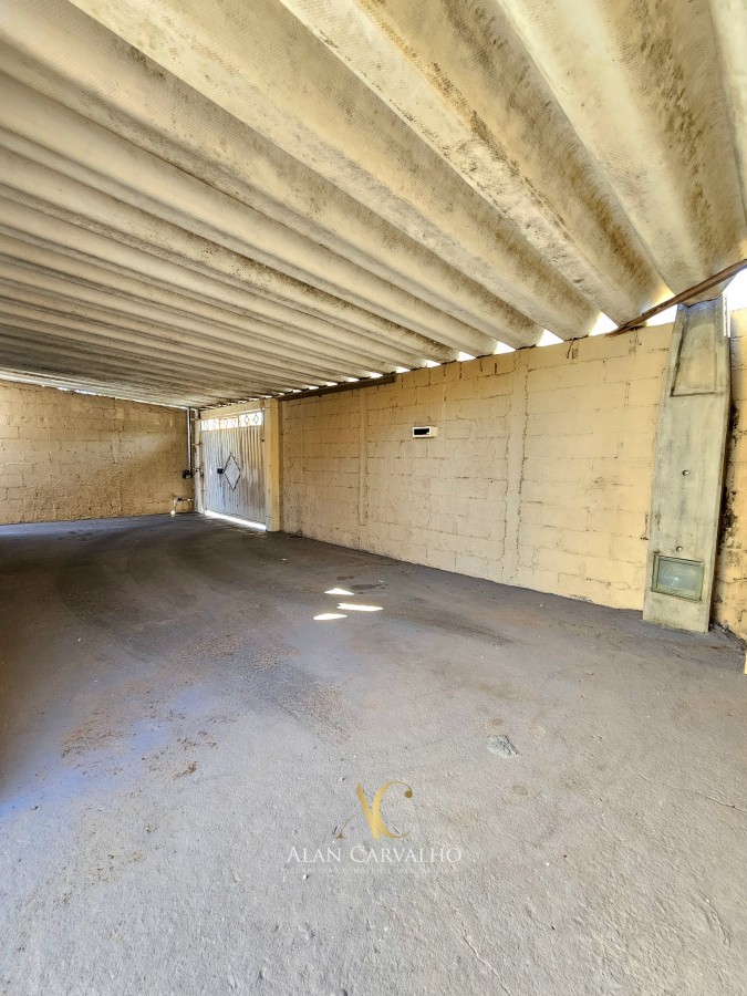 Casa à venda com 5 quartos, 300m² - Foto 3