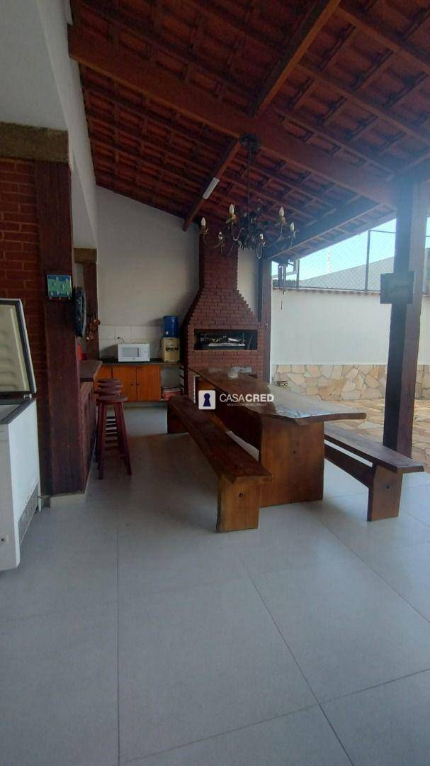 Casa à venda com 4 quartos, 350m² - Foto 28