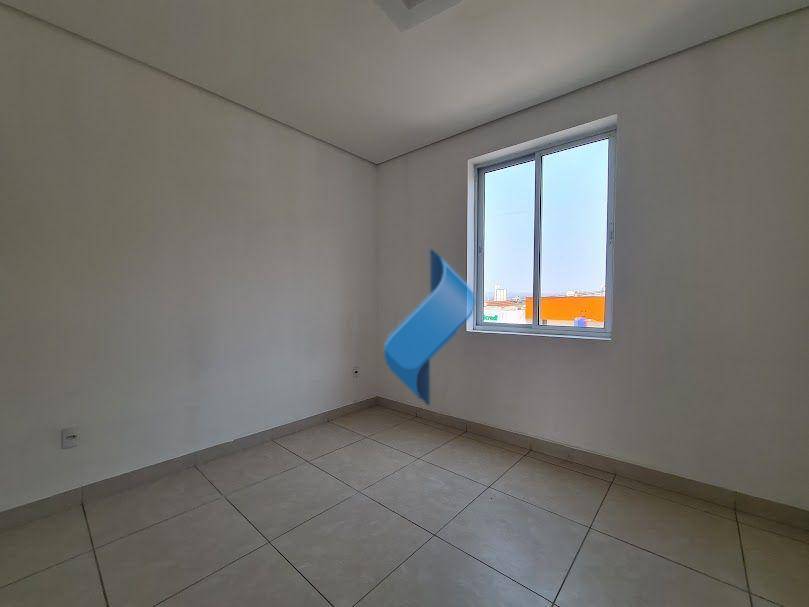 Apartamento para alugar com 2 quartos, 80m² - Foto 5