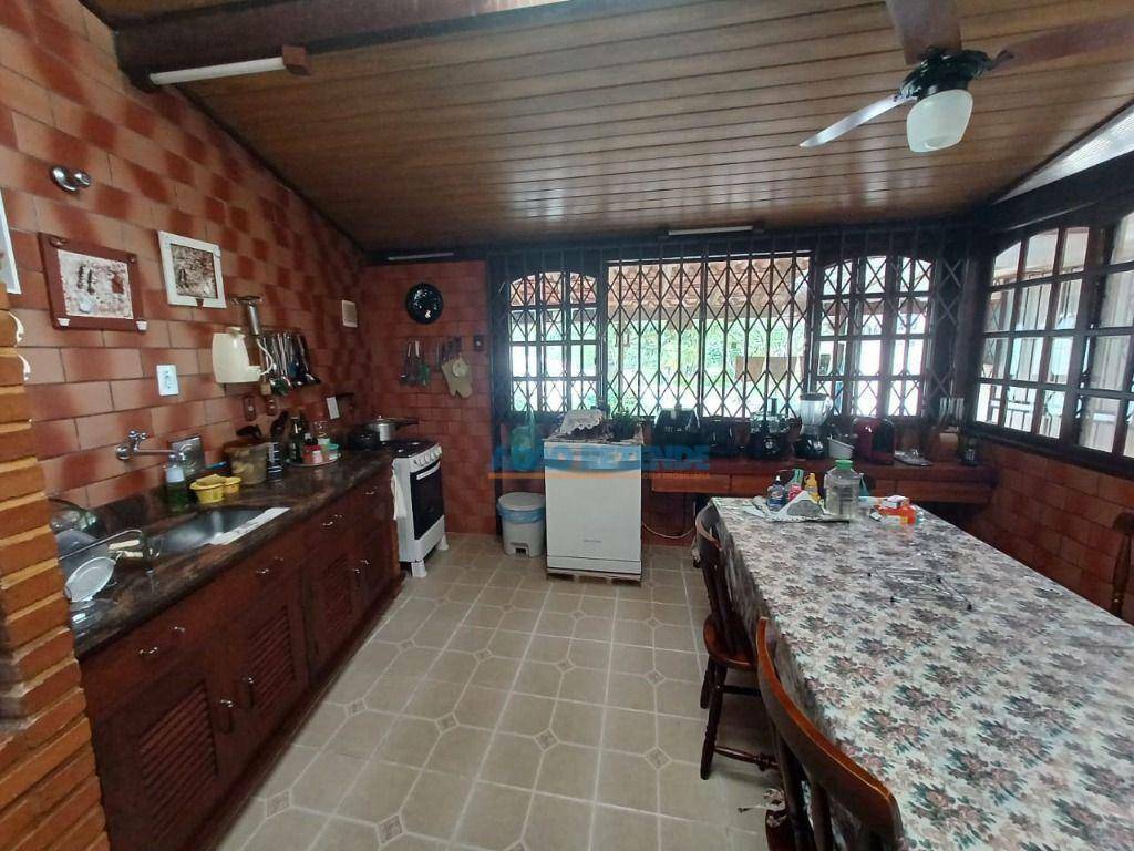 Casa à venda com 5 quartos, 460m² - Foto 4