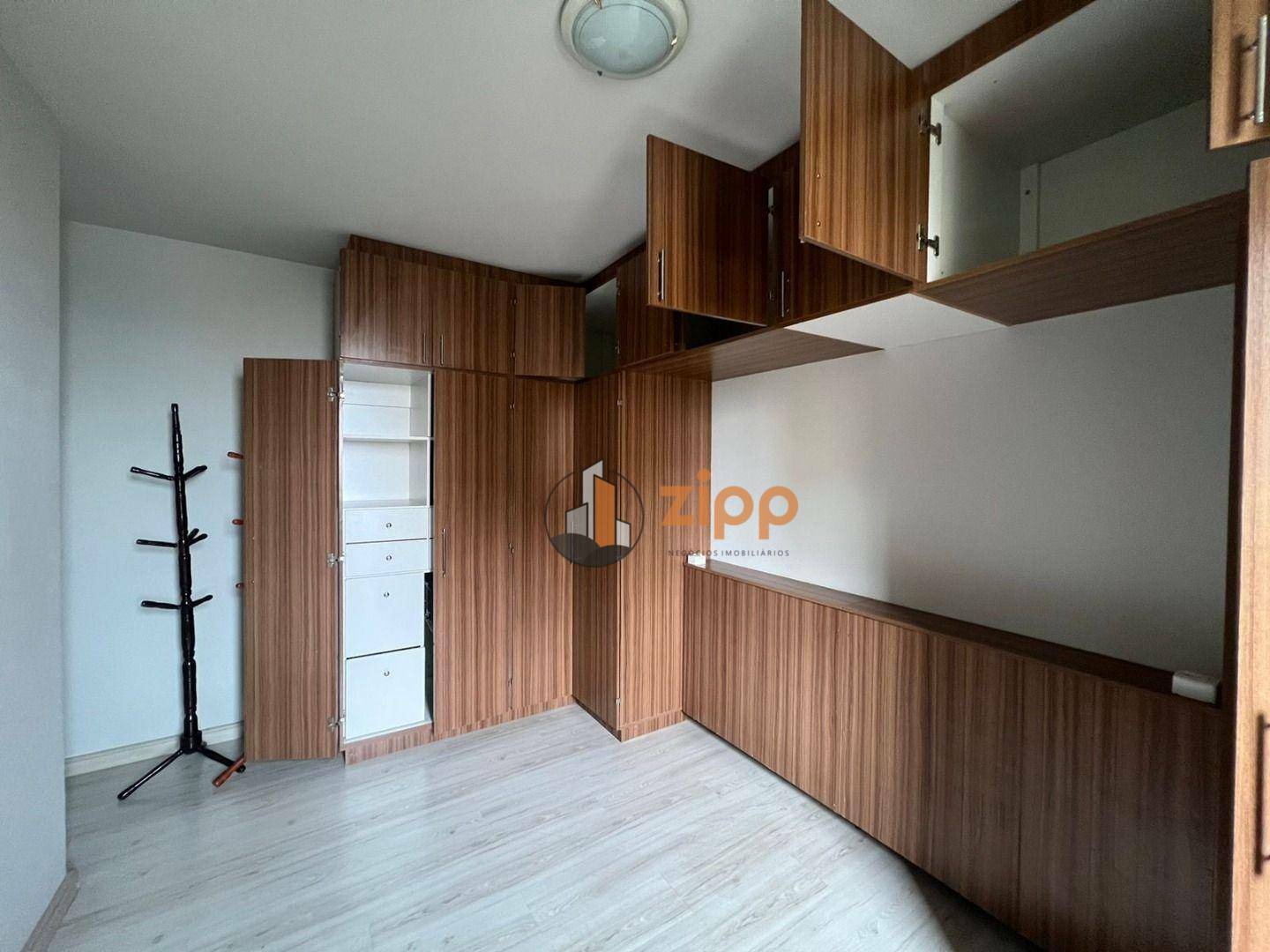 Apartamento para alugar com 2 quartos, 56m² - Foto 11