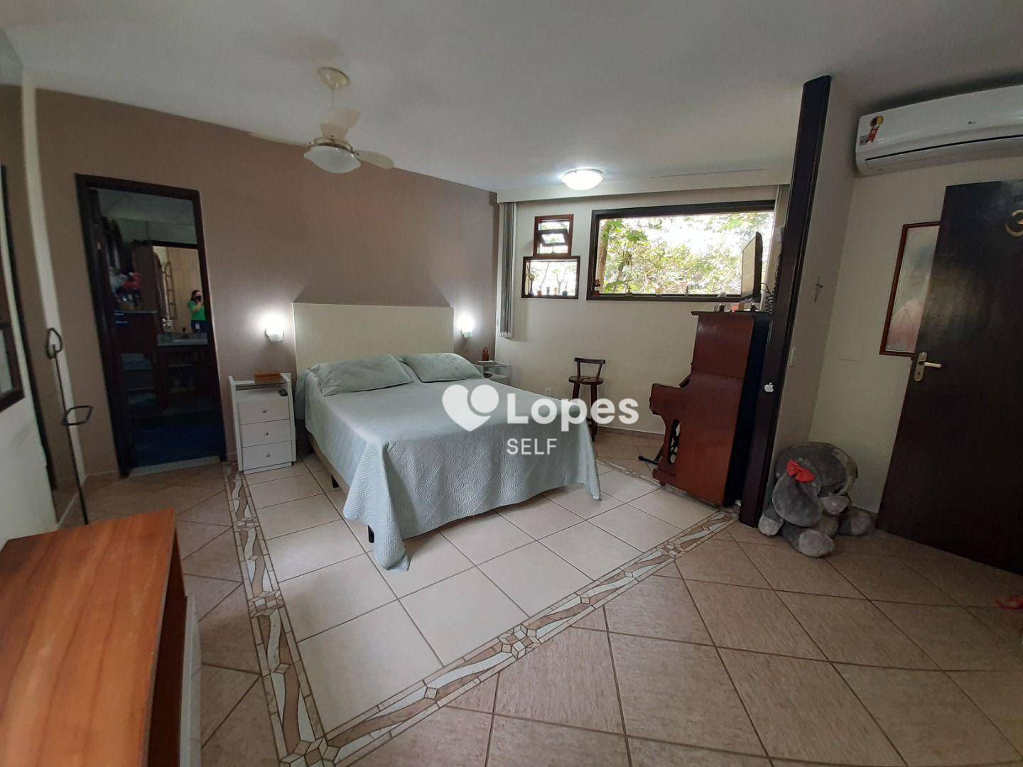 Casa de Condomínio à venda com 4 quartos, 200m² - Foto 12