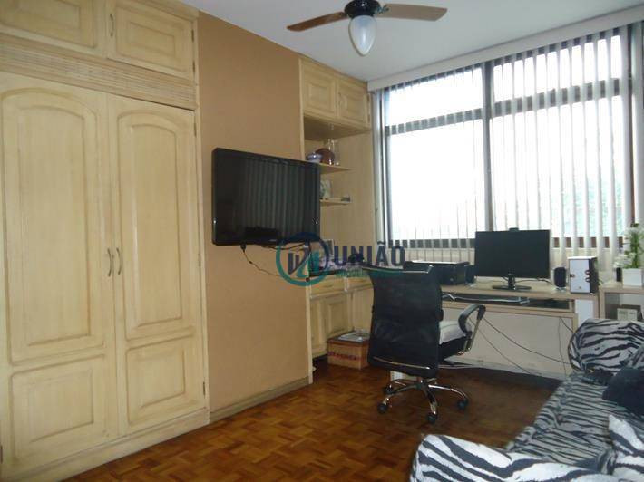 Apartamento à venda com 3 quartos, 170m² - Foto 16